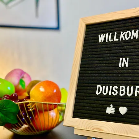 Dschungel Wohnung, Geraeumig, Netflix, Sonos, Zentral דיסבורג