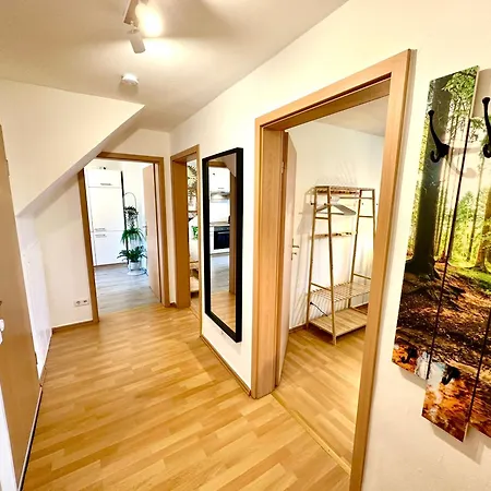 Dschungel Wohnung, Geraeumig, Netflix, Sonos, Zentral Apartment