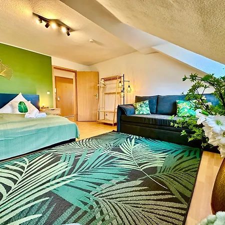 Apartment Dschungel Wohnung, Geraeumig, Netflix, Sonos, Zentral Duisburg