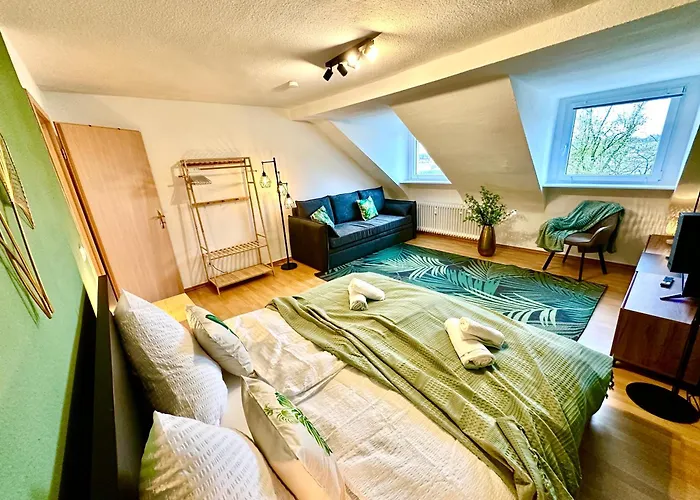 Dschungel Wohnung, Geraeumig, Netflix, Sonos, Zentral דירה *