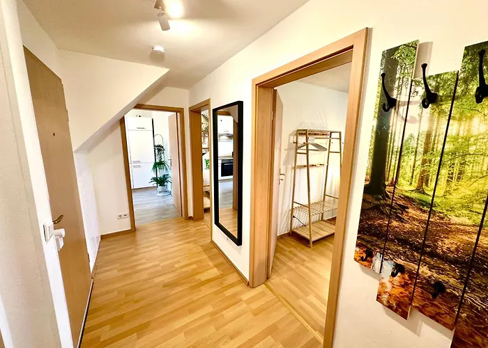 Dschungel Wohnung, Geraeumig, Netflix, Sonos, Zentral Daire